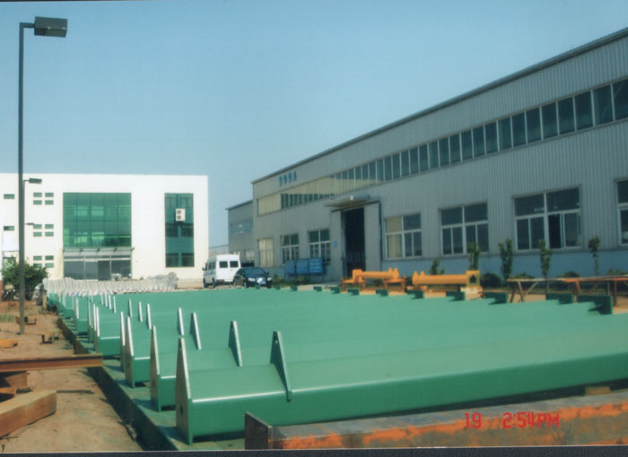 懸臂起重機(jī)立柱